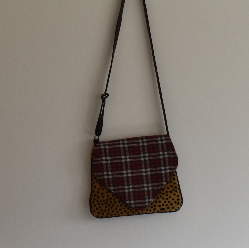 Mixed Media Purse - Picture 6 of 6